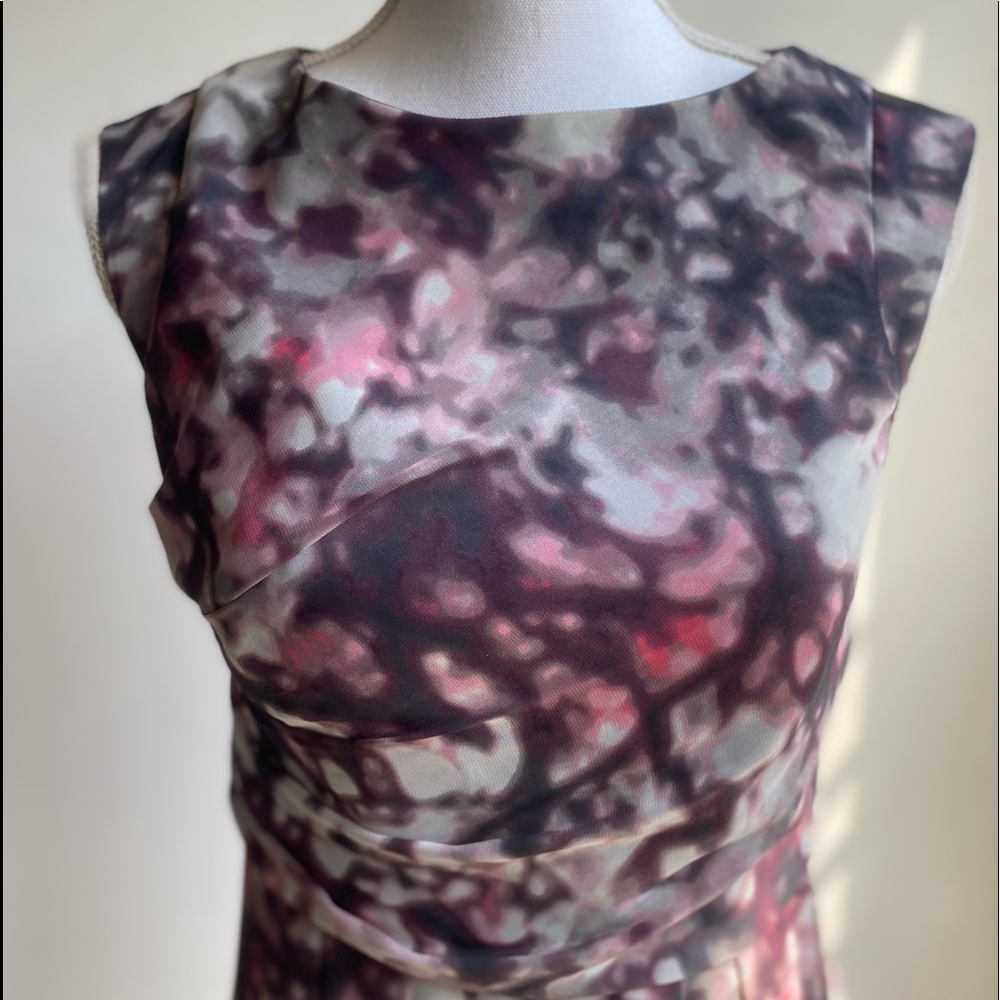 VINCE CAMUTO DRESS - Picture 4 of 8